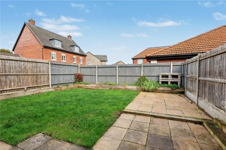 2 bedroom end of terrace house to rent - Photo 5