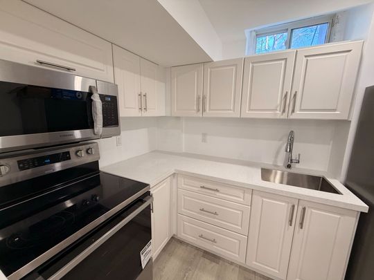 For Lease - 2129 Glenfield Road Unit# Bsmt, Oakville, Ontario - Photo 1