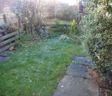 2 bedroom maisonette to rent - Photo 6