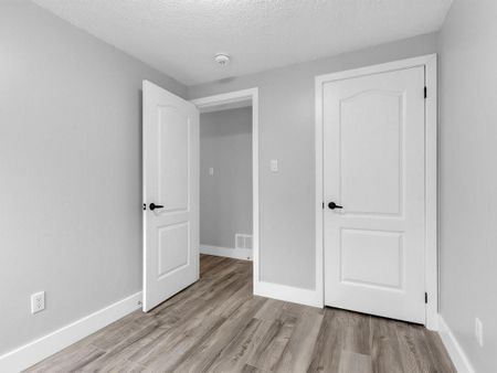 For Lease - 59 Scott Crescent Unit# Upper Main, Barrie, Ontario - Photo 3