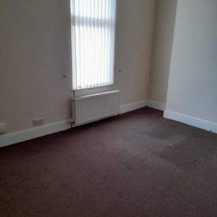 2 bedroom property to rent in Hartlepool - Photo 1