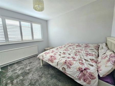 5 bedroom semi-detached house to rent - Photo 4