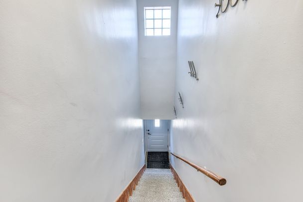 Montréal-Nord : Superbe 5 ½ haut de duplex à louer ! - Photo 1