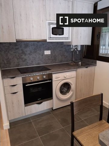 zaragoza, Aragon 50010 - Photo 2