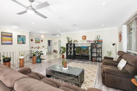 Great Family Home In Ideal Location - Photo 2