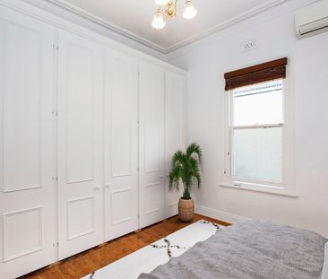 Classic in Caulfield North - Photo 3