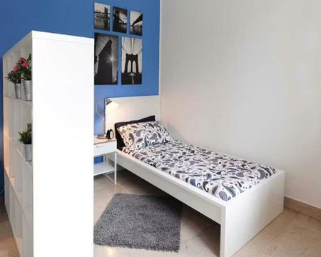 Via Asmara, Rome, Lazio 00199 - Foto 2