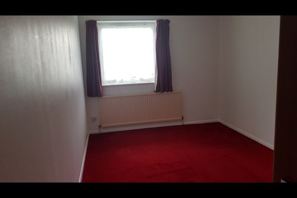 1 Bed Flat, Howard Road, SE25 - Photo 1