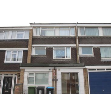 Washington Avenue, Grovehill, Hemel Hempstead, HP2 6AA, Herts - Photo 3