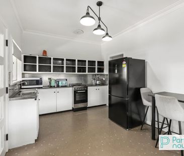 Fully Renovated Family Home - Photo 4