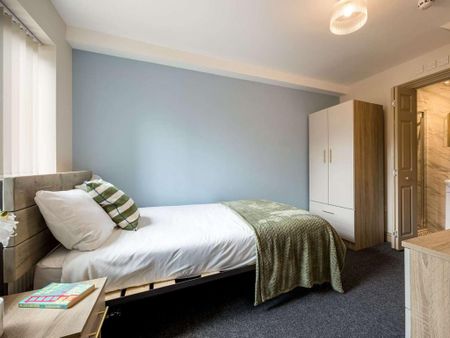 1 bedroom in a house share to rent - Photo 3