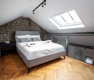 4 bedroom terraced house to rent - Photo 5