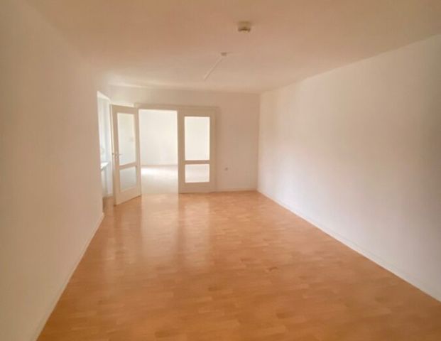 Gepflegte 3 ZKB mit Balkon in Stadennähe - Foto 1