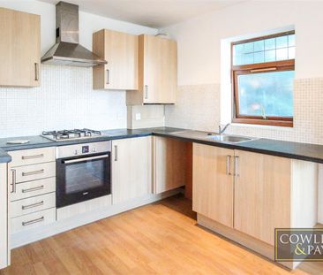 Flat 7 Padda Court, Irvon Hill Road, Wic... - Photo 6