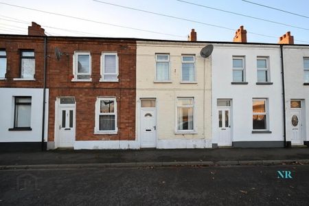 165 Avoniel Road, BT54SG, Belfast - Photo 2