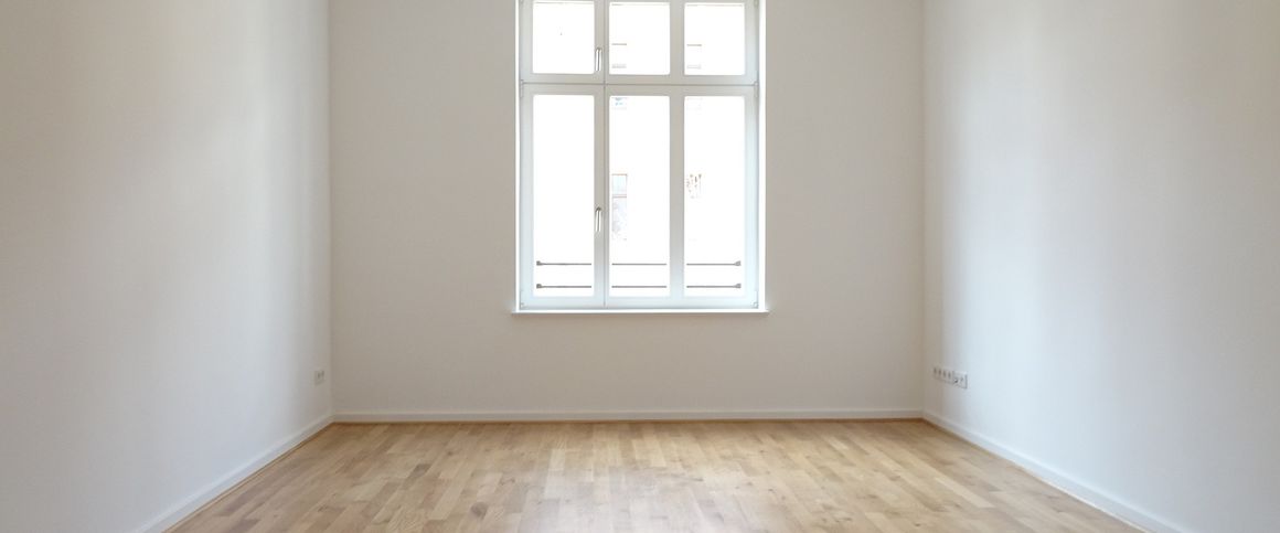 Hochwertige 3-Zimmerwohnung mit Balkon, GWC, Stuck und Fußbodenheizung - Photo 1