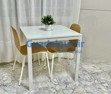 Apartamento de alquiler en Calle Larra, La Buhaira - Photo 3