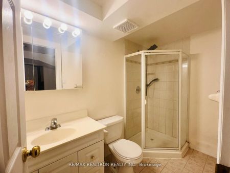 16 Foxglove Court #Bsmt - Photo 3