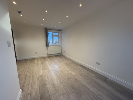 7 bedroom semi-detached house to rent - Photo 4