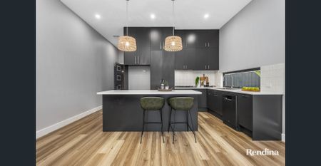 STYLISH LIFESTYLE ENTERTAINER - Photo 3