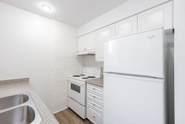 For Lease - 1401 Dupont Street Unit# 222, Toronto, Ontario - Photo 1