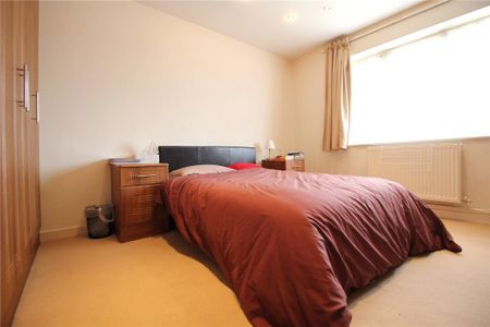 2 bedroom maisonette to rent - Photo 3