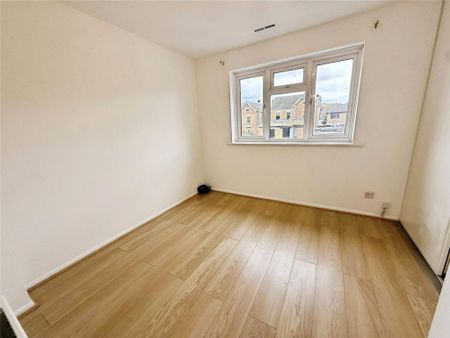 2 bedroom end of terrace house to rent - Photo 4