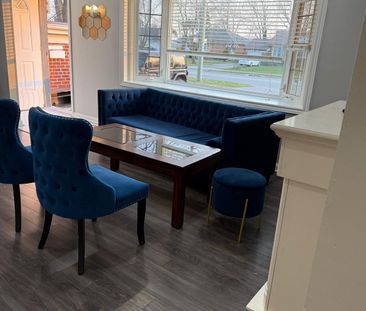 For Lease - 369 Martin Street, Milton, Ontario - Photo 2