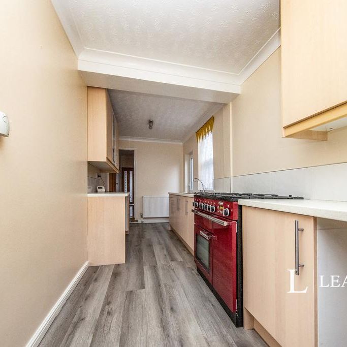 2 bedroom terraced house to rent - Photo 1