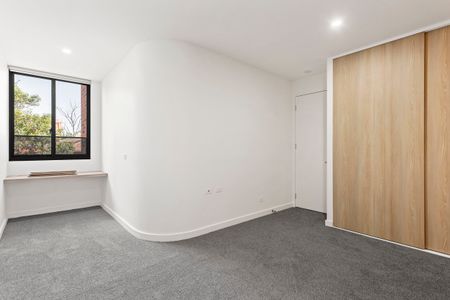 8/10 Princes Street, Caulfield North VIC 3161 - Townhouse For Rent | Domain - Photo 2
