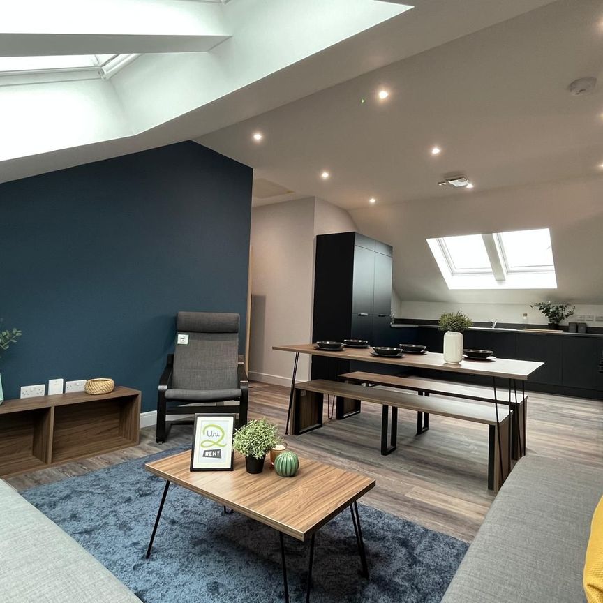 Flat 8, Commercial Point, NG9 2NG, NOTTINGHAM - Photo 1