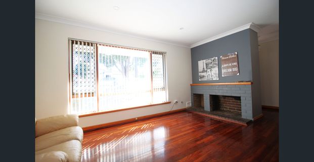 3 BEDROOM FURNISHED HOME - Photo 1