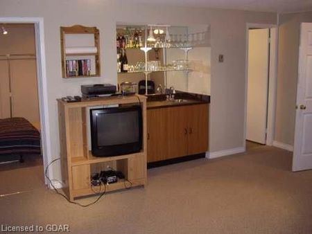 143 Kortirght Road W, Guelph - Photo 2