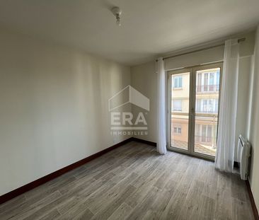 Location Appartement 3 pièces 76m² - Photo 3