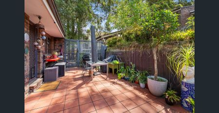 Modern townhouse in central location - Photo 2