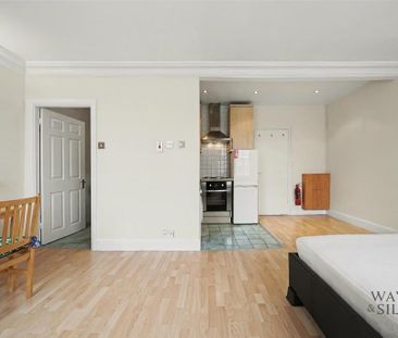 Studio to rent - Photo 3