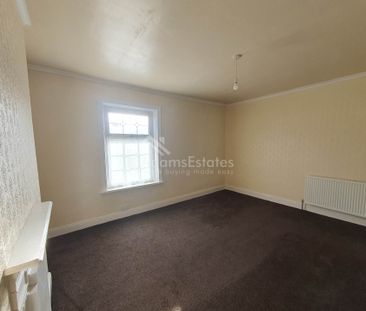 Price £900 pcm - Available Now - Unfurnished - Photo 1
