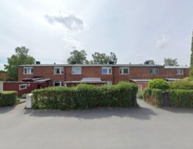 Uranusvägen, Järfälla - Foto 1