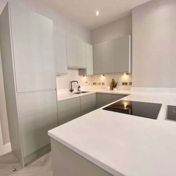 1 Bed Flat, Regent Street, NG1 - Photo 1