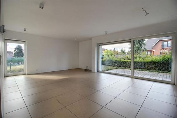 Appartement te huur - Photo 1