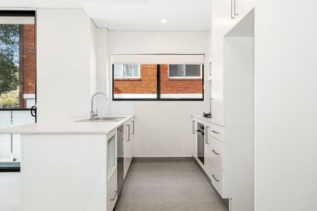 Ground Floor Apartment with Premium Features! - Photo 3