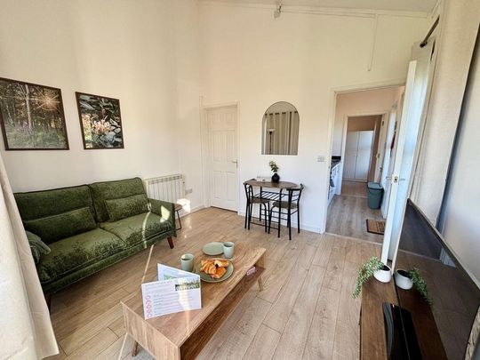 1 bedroom property to rent - Photo 1
