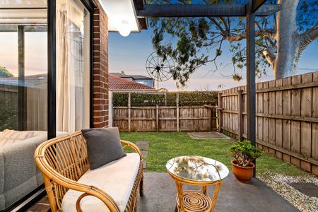 2/445 Waterdale Road, Heidelberg West VIC 3081 - Photo 2