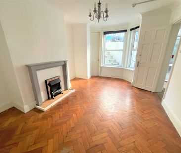 A 2 Bedroom Flat Instruction to Let in Hastings - Photo 5