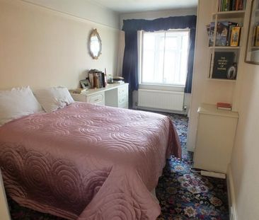 4 bedroom House To Let - Photo 6