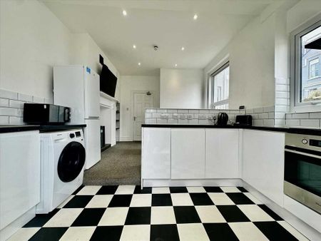 2 bedroom apartment to rent - Photo 3