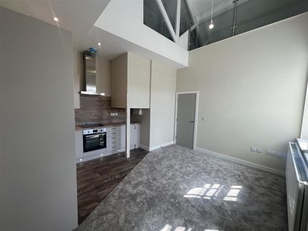 NewStreet, BURTON-ON-TRENT - Photo 2