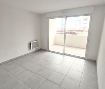 Location Appartement 2 pièces 40m² NIMES 30900 - Photo 6