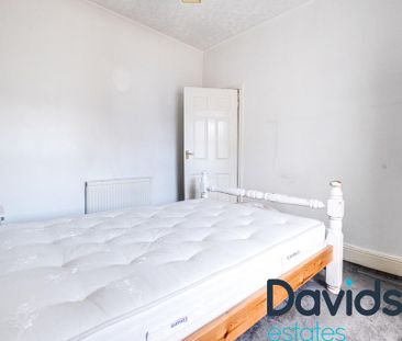 2 bedroom end of terrace house to rent - Photo 5