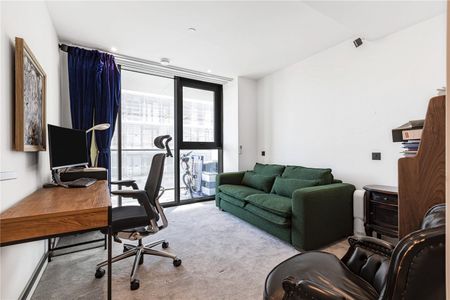 Merino Gardens, London, E1W 2DG - Photo 2